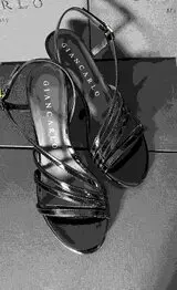 Sandales en cuir vernis d