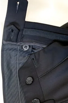 Pantalon noir en soie